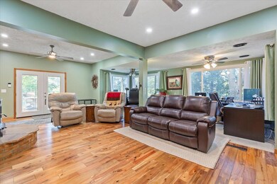 22143 Hackberry Rd, Council Bluffs, IA 51503 - photo 7