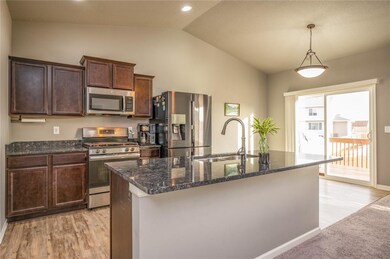 2309 River Meadows Cir, Des Moines, IA 50320 - photo 6