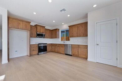 1104 Mallory Ridge St, Roseville, CA 95747 - photo 3