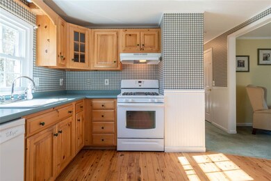 45 Conant Rd, Nashua, NH 03062 - photo 4