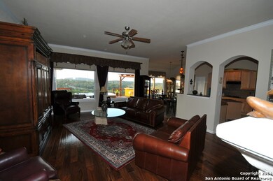 3819 Forsythia, San Antonio, TX 78261 - photo 2