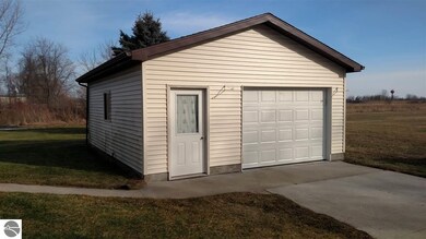 111 S W, Au Gres, MI 48703 - photo 4