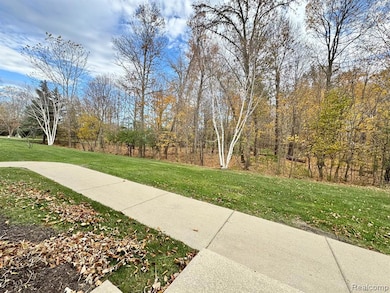 16036 Morningside unit 240, Northville, MI 48168 - photo 2
