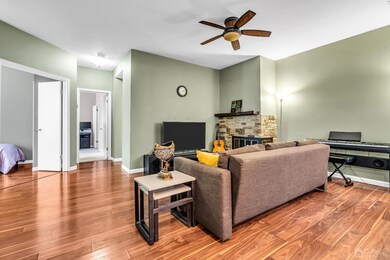 3231 Cypress Ct unit 3231, Monmouth Junction, NJ 08852 - photo 5