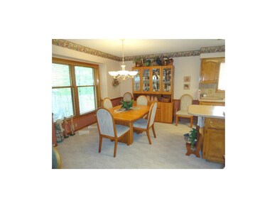 Eating area in kitchen