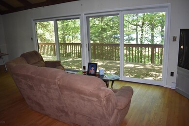 800 Elm Ct, Hawley, PA 18428 - photo 5