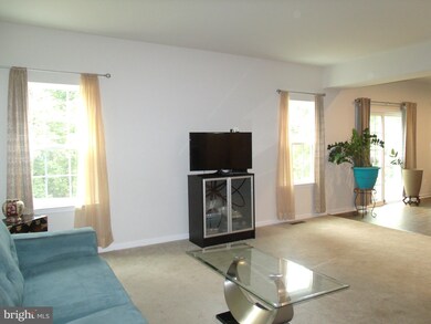 225 Courthouse Manor Dr, Stafford, VA 22554 - photo 2