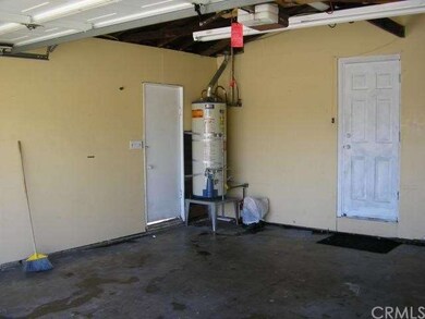 garage (water heater)