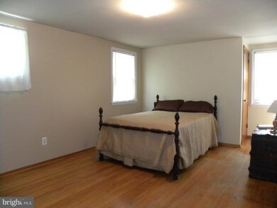 1706 Wayne Ave, Parkville, MD 21234 - photo 5