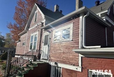 204 N Maple St, Christopher, IL 62822 - photo 7