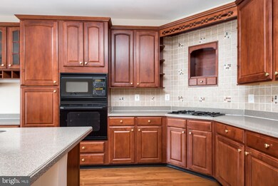 4527 Fair Valley Dr, Fairfax, VA 22033 - photo 7