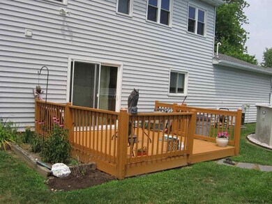 17 Corliss Ave, Rensselaer, NY 12144 - photo 2