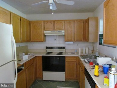 22011 Victorian Dr, California, MD 20619 - photo 3