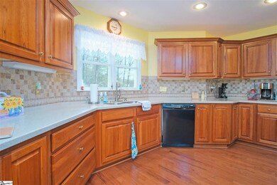 128 Kare Fre Blvd, West Union, SC 29696 - photo 5