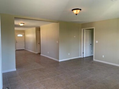 4858 Montegut Dr, New Orleans, LA 70126 - photo 3