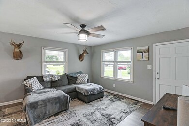 12-web-or-mls-114 Pinecone Lane-00012