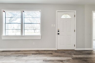 512 Brookfield Dr, Hurst, TX 76053 - photo 6