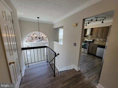 5824 Wye Oak Commons Ct, Burke, VA 22015 - photo 3