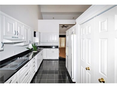 9383 Scottsdale Dr, Broadview Heights, OH 44147 - photo 6