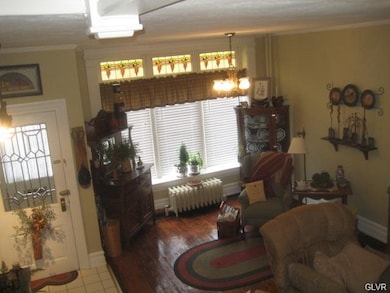 330 N 8th St, Allentown, PA 18102 - photo 4