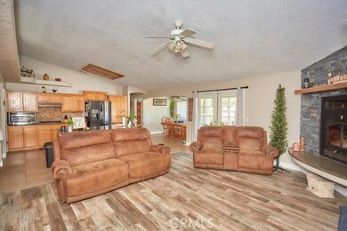 9115 Darwin Rd, Pinon Hills, CA 92372 - photo 2