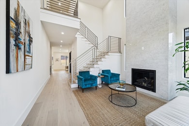 616 Eleanor St, Houston, TX 77009 - photo 3