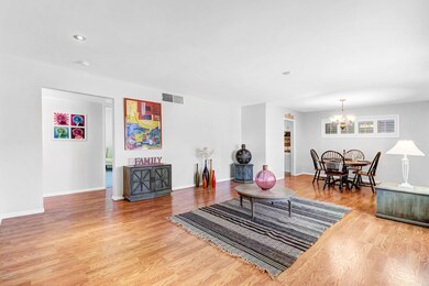 Family/dining/loung