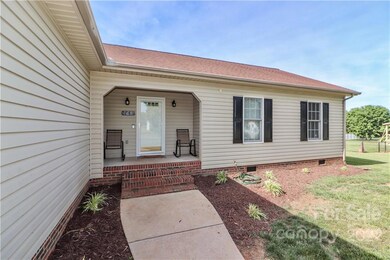 148 Rock Island Dr unit 18, Statesville, NC 28625 - photo 2