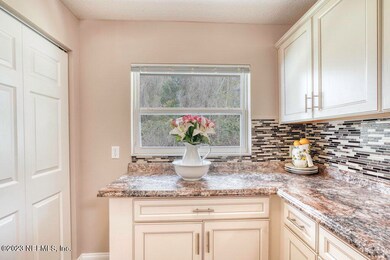 Kitchen/Laundry