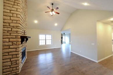 874 E Baracuda Dr, Nixa, MO 65714 - photo 7