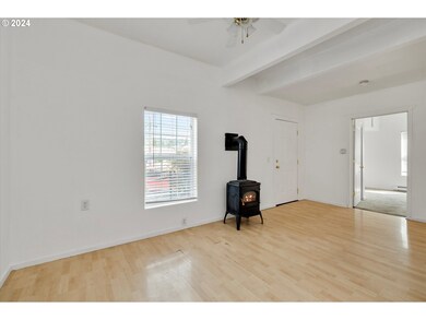 300 E Main St, Sheridan, OR 97378 - photo 7