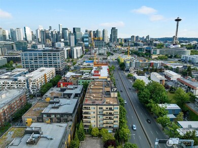 900 Aurora Ave N unit 204, Seattle, WA 98109 - photo 3