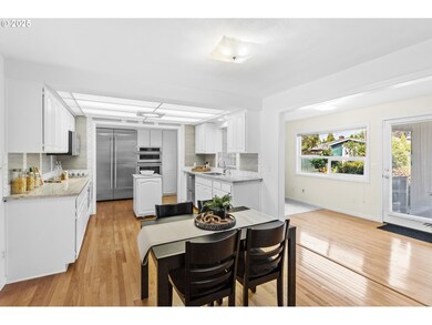 1428 Olympic St, Springfield, OR 97477 - photo 7