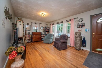 1104 E Blackstock Rd, Moore, SC 29369 - photo 5