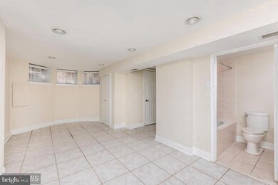 1819 Bolton St unit A, Baltimore, MD 21217 - photo 7