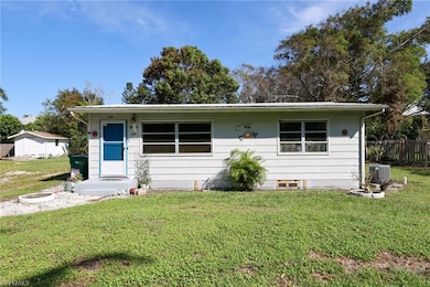 1135 Shady Rest Ln, Naples, FL 34103 - photo 7