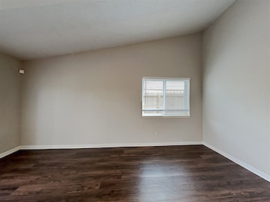 4310 Saffron Ln, Friendswood, TX 77546 - photo 4