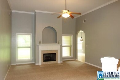 Vaulted ceiling, open spaces - it flows!