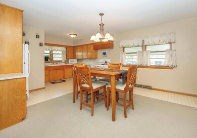 1503 W 8th St, Cedar Falls, IA 50613 - photo 7