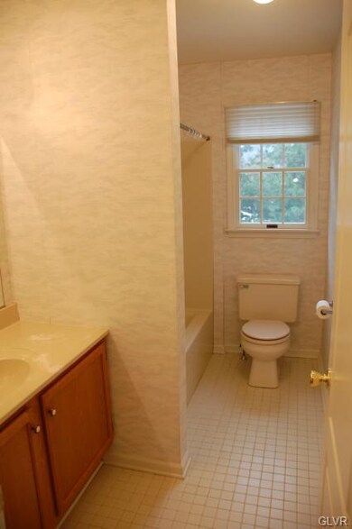 116 Lindfield Cir, Macungie, PA 18062 - photo 6