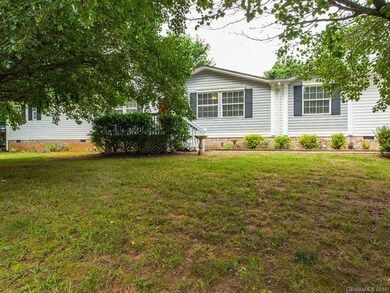 125 Wilde Brook Dr, Asheville, NC 28806 - photo 2