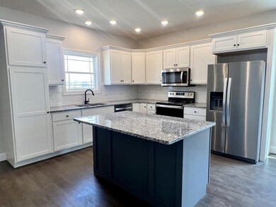 448 Lexington Cir, Manchester, TN 37355 - photo 2