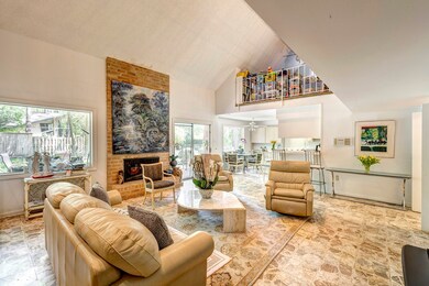 11902 Doncaster Rd, Houston, TX 77024 - photo 6