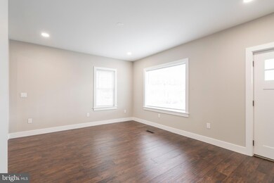 1009 W High St, Pottstown, PA 19464 - photo 5