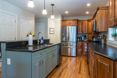 19-Kitchen (3 of 6)