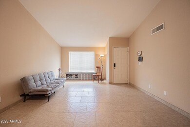 629 N Mesa Dr unit 14, Mesa, AZ 85201 - photo 3
