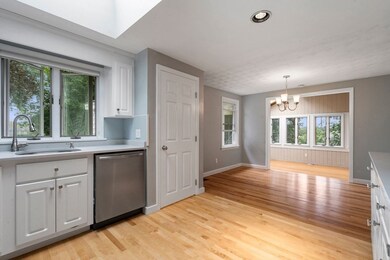 15 Temple Rd, Waltham, MA 02452 - photo 4