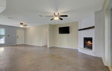 120 Greentree St, Lumberton, TX 77657 - photo 3