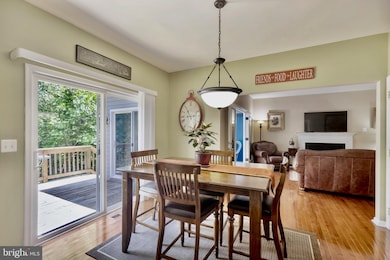 2817 Queensberry Dr, Huntingtown, MD 20639 - photo 7