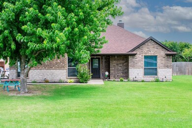 118 Westend Ln, Weatherford, TX 76088 - photo 2